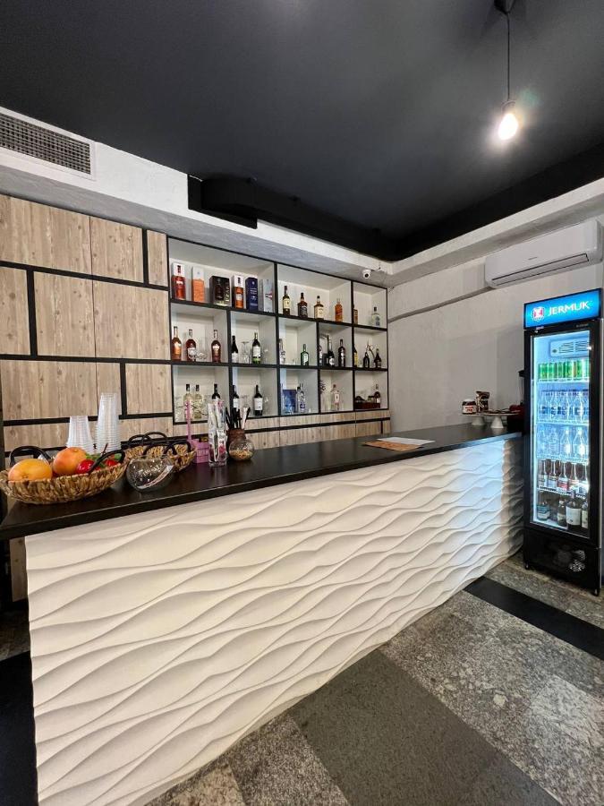 Olive Hotel エレバン エクステリア 写真