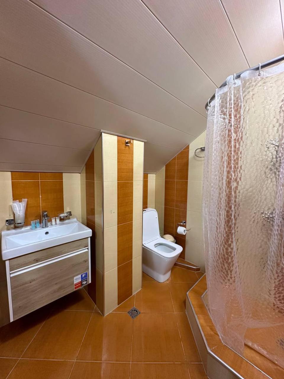 Olive Hotel エレバン エクステリア 写真