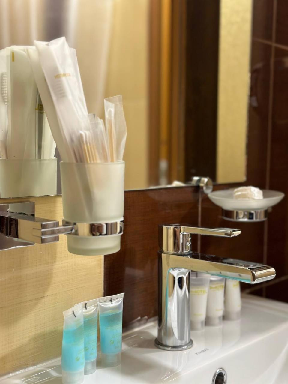 Olive Hotel エレバン エクステリア 写真