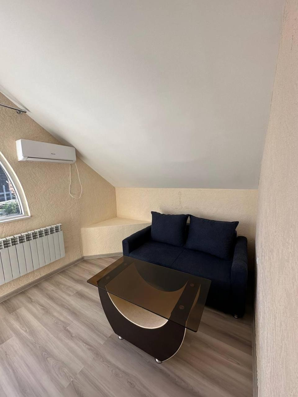 Olive Hotel エレバン エクステリア 写真