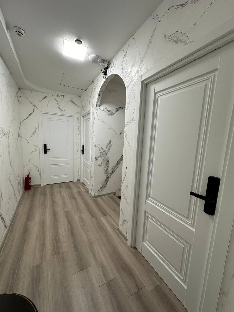 Olive Hotel エレバン エクステリア 写真